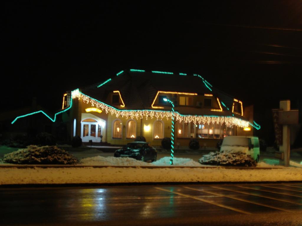 Motel Alaska Дева Екстер'єр фото